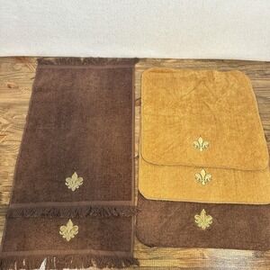 Vintage New Avanti Fleur de Lis Mocha 2 Hand Towels & 3 Wash Clothes Embroidered